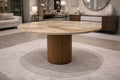 Yuvarlak Doğal Mermer Yemek Masası – Bej ve Doğal Ahşap